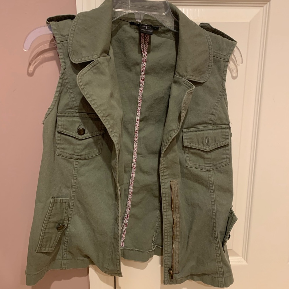 Juniors Green Vest